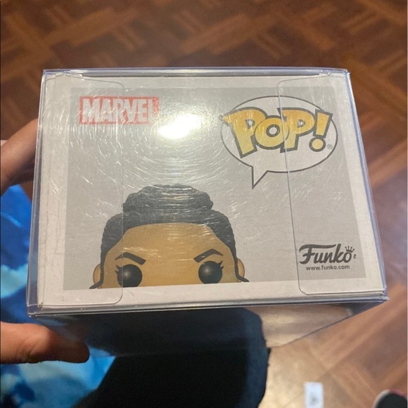 Funko Marvel Collector Corps Valkyrie Funko Pop #483 - Picture 3 of 5